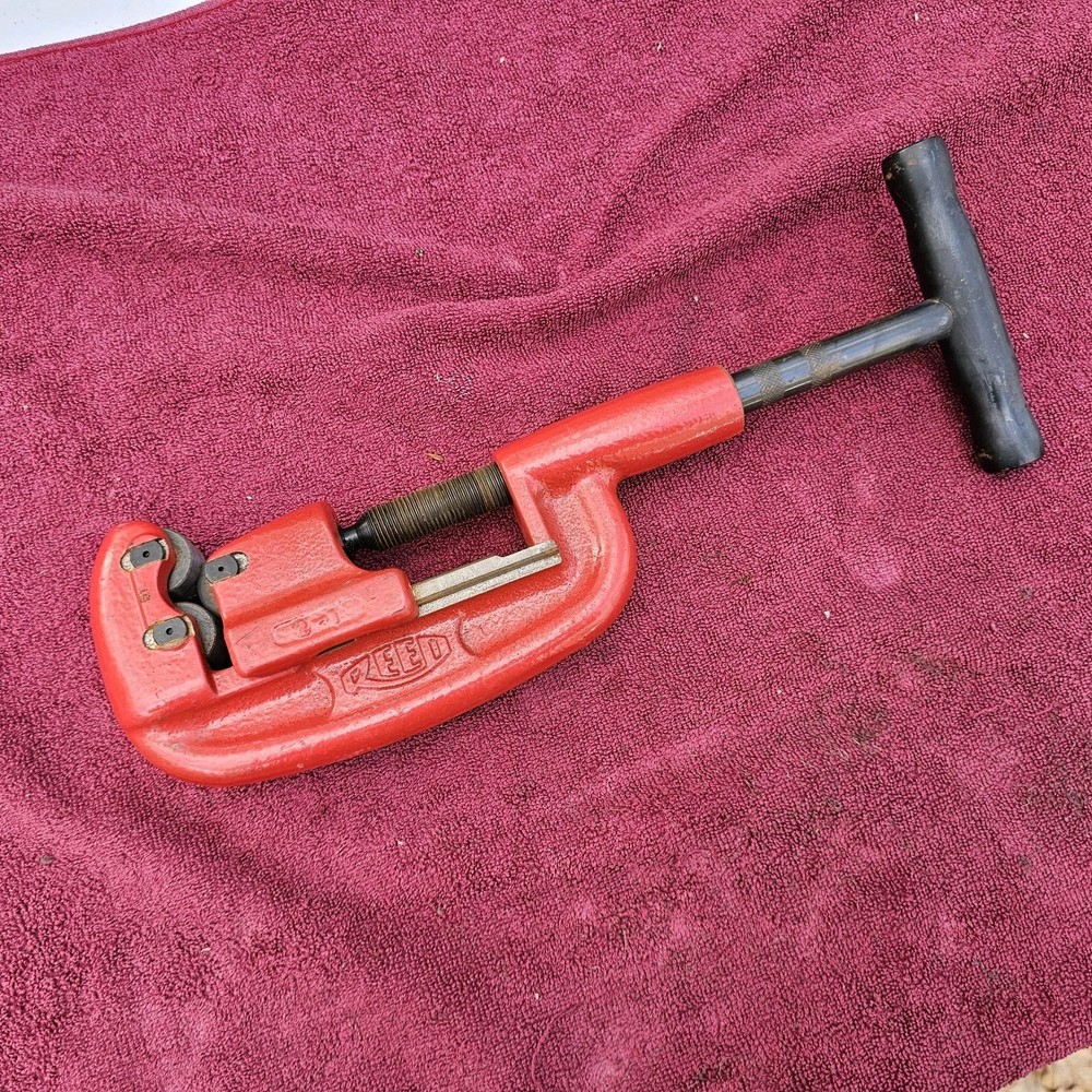 Reed Mfg. Co. No. 2-1 Heavy Duty Pipe Cutter 1/8&Prime; &ndash; 2&Prime;