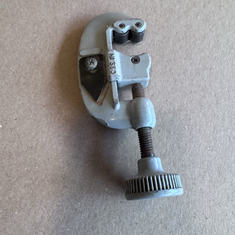 no350 superior tool 1-1/8 tubing cutter Preowned FAST SHIP
