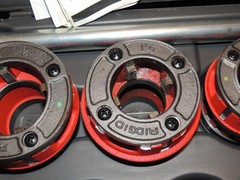 RIGID 12R T2 Exposed Ratchet Pipe Threader Set w/ Case 2&Prime; 1 1/2&Prime; 1 1/4&Prime; 3/4&Prime;