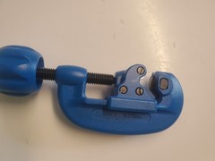 SWAGELOK MS-TC-308 TUBE CUTTER 3/16&Prime;-1&Prime; / 4-25MM