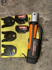 VEVOR PZ-1550 1/2&Prime;3/4&rdquo;-1&Prime; Pro Press Tool 18V w/ 3 Jaws & 2x 4AH Batteries!
