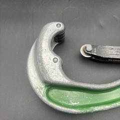 RIDGID No. 154 Quick Acting Pipe Tubing Cutter 1-7/8&Prime; &ndash; 4-1/2&Prime;