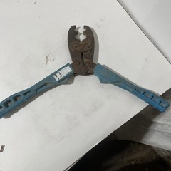 SharkBite Crimp Tool 865894 1/2&Prime; & 3/4&Prime; PEX Preowned Astm F-1807