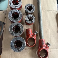 Ridgid 00-R Pipe Threader 1/2 3/4(4) 1 Inch And (2) Holders Handle Made In USA
