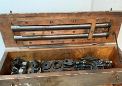 Vintage REED Mfg. Co. Pipe Die Threader Set No. 2 AP Dies and Wood Box