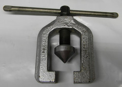 VINTAGE IMPERIAL BRASS FORGED STEEL FLARING TOOL MADE IN CHICAGO USA