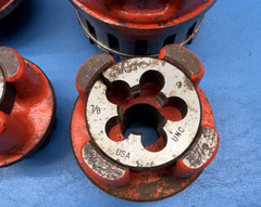 LOT &ndash; RIDGID Pipe Threader Die Head Assortment Ratcheting Pipe Threader & Reamer