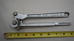 The Ridgid Tool Co Pipe Tube Bender 1/4&Prime; OD 9/16&Prime; R No. 394 Made in USA