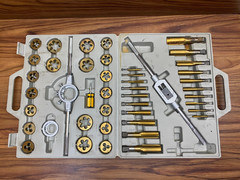 MISSING ONE TOOL w WEAR CARBON STEEL TAP AND ROUND DIE SETS FRACTIONAL 431-20045