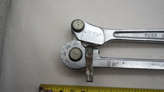 The Ridgid Tool Co Pipe Tube Bender 1/4&Prime; OD 9/16&Prime; R No. 394 Made in USA