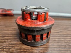Ridgid D-286 12-R Manual ratcheting Pipe Threader w/ 3 Dies 1/2&Prime; 3/4&Prime; & 1&Prime;