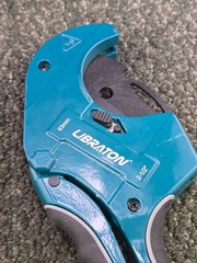 Libraton Heavy-Duty PVC PEX Pipe Cutter Ratchet-Style 2-1/2 inch OD Max (63mm)