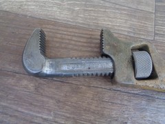Vintage LAWSON Offset Steel Pipe Wrench 14&Prime; Shortened