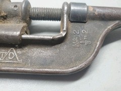 Vintage Greenfield Tap & Die Co. Pipe Cutter No. 2 &ndash; 1/8&Prime; to 2&Prime; Pipe
