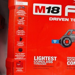 Milwaukee 2870-22 One Key Pipe Threader Kit &ndash; Red
