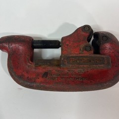 RIDGID No. 1-2 Heavy Duty Pipe Cutter Tool 1/8 To 1 1/4 Trademark Ridge Tool Co