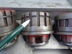 Ridgid 12-R Pipe Threader Die Head Set w/Case & Ratchet Head 12R 1/2&Prime; &ndash; 2&Prime; Dies