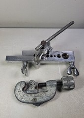 IMPERIAL EASTMAN FLARING TOOL 195-FC 3/16&Prime;-5/8&Prime; & RIGID NO 10 LINE PIPE CUTTER