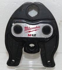 Milwaukee 2473-22 Copper Pipe Press Tool with 4 Jaws 2 Batteries See pics