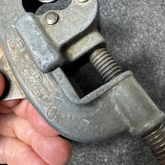 VINTAGE THE RIDGE TOOL CO. RIDGID NO. 00 3/16 TO 1 1/8&Prime; O.D PIPE CUTTER