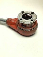 RIDGID 12-R RATCHET THREADER D-286 W/ 1&Prime; DIE & 18&Prime; HANDLE