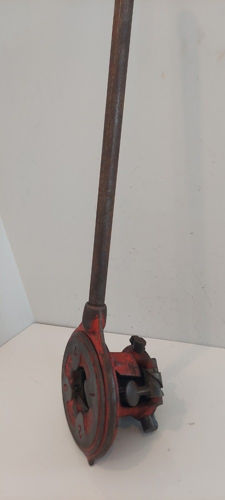 Ridgid No. 65-R Pipe Threader with Extra Long Handle 1&Prime; to 2&Prime;