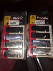 RIDGID 47765 Universal Die Heads &ndash; Silver