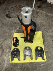 VEVOR PZ-1550 1/2&Prime;3/4&rdquo;-1&Prime; Pro Press Tool 18V w/ 3 Jaws & 2x 4AH Batteries!
