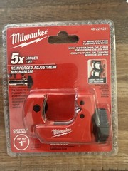 Milwaukee 48-22-4251 Mini Tube Cutter 1&Prime; Copper Pipe Reinforced Adjustment