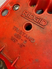 RIDGID 700 T2 PIPE THREADER w/ Heads and Dies Set Pump Gun and Stand BUNDLE