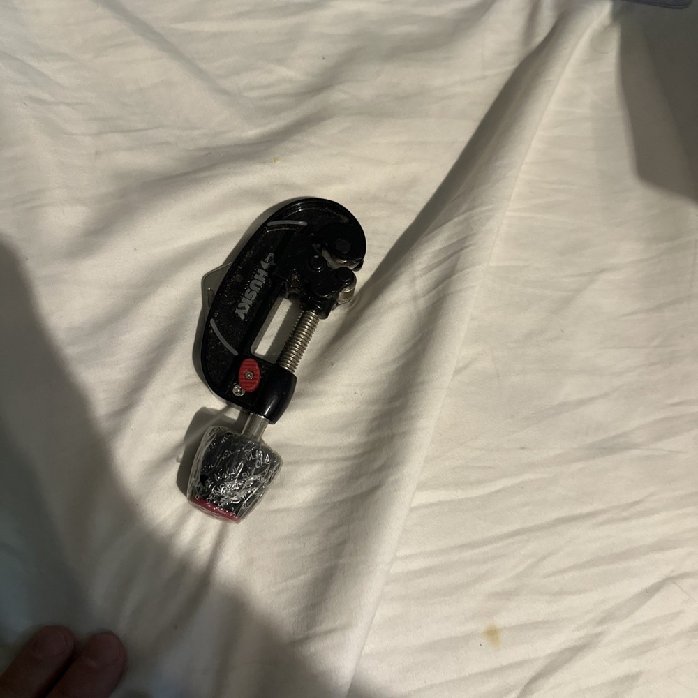 Husky Quick Release 2-1/8 in. Tube Cutter New No Package