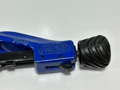 WESTWARD 4YR06 Blue Pipe Cutter Tool, 4-32mm, 3/16&rdquo;-1-1/4&rdquo; OD