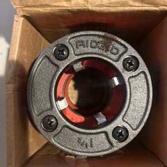 Ridgid 37410 12-R 1-1/2&Prime; Hand Threader NPT Die Head Complete