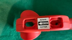 RIDGID MANUAL PIPE CUTTER RED HAND TOOL FOR 1-1/4 IN &ndash; 1-1/2 IN