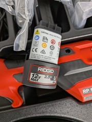 RIDGID RP 115 Mini Press Tool Kit 1/2 in to 3/4 Copper Stainless and 1 Battery