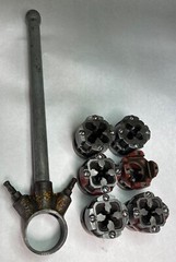 REED MFG CO Pipe Threader Die Ratchet 6-Die Heads&5-Dies 1/4,3/8,1/2NPT,1/2-13NC