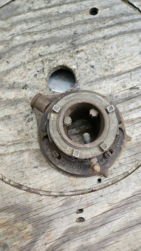 ANTIQUE RIDGID TOOL CO NO.65-R RIGID 1&Prime; TO 2&Prime; RATCHET PIPE THREADER