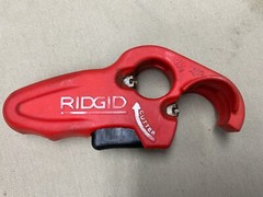 RIDGID 41608 PTEC 3000 Versatile Thin Wall PE, PP, PVC Plastic Tubing Cutter for