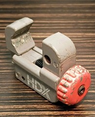 HDX Mini Tube Cutter Easy Grip Cuts 1/8&Prime;-5/8&Prime; Size Pipes .