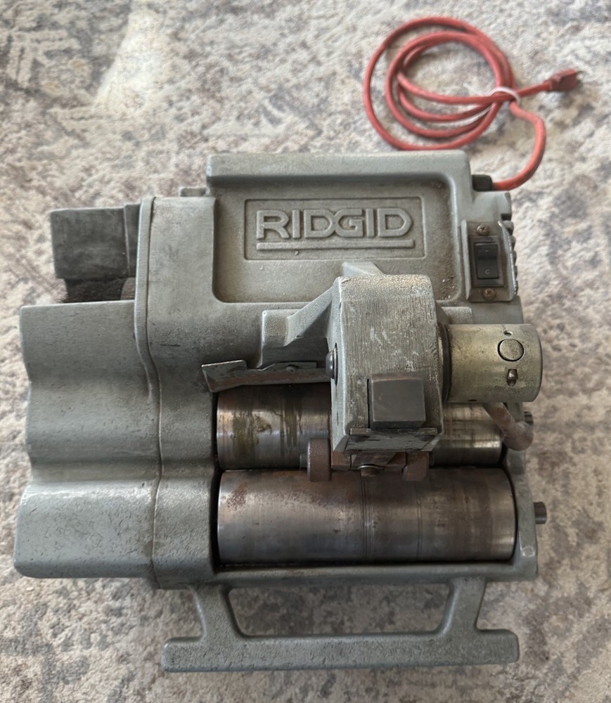 RIDGID 122XL Copper Pipe Cutting and Prep Machine 1/2&Prime; &ndash; 4&Prime; Well Used Works