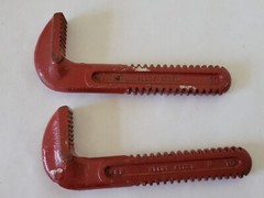 Ridgid 10 in Pipe Wrench Jaw Hook Replacement &ndash; Lot of 2 &ndash; NEW