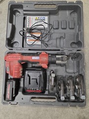 Ridgid RP 200-B Compact Press Tool Kit w/4 Jaws, Battery, And Case Used