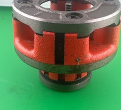 RIDGID 1 in. 00-R Manual Ratchet 1 NPT Pipe Threading Die Head(U4)