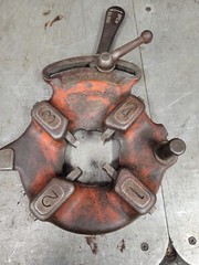 RIDGID E-660 UNIVERSAL DIE HEAD and Ridgid 515 (e-671) (2 DIE heads)