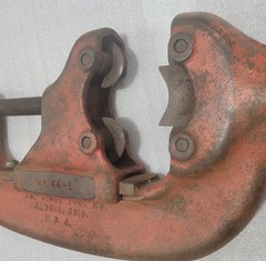RIDGID 2 in. to 4 in. Model 44-S Heavy-Duty Pipe Cutter 4-S