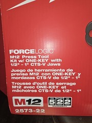 Milwaukee 2473-22 M12 Force Logic 5400 lbs Press Tool Kit, 1/2&Prime; &ndash; 1&Prime; Jaw