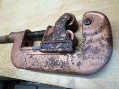 Nice Heavy Duty Armstrong BridgePort No. 2A (1/8 to 2 in) Pipe Cutter Tool- USA