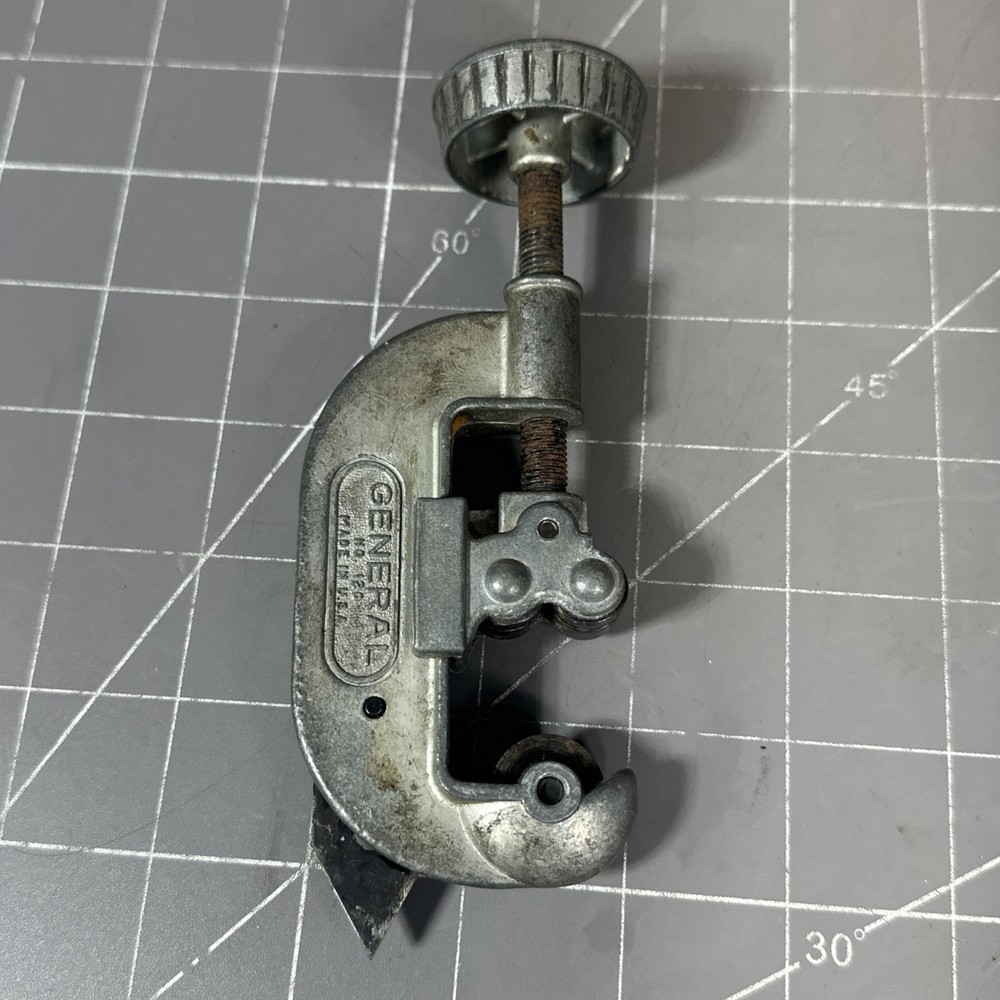 General No. 120 Screw Feed Pipe Cutter Tool MPN 120 Pipe Cutter USA