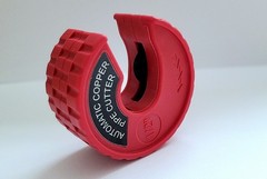 Pittsburgh 1/2&Prime; tubing cutter.new open box