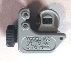 RIDGID 103 CLOSE QUARTERS MIDGET TUBING CUTTER